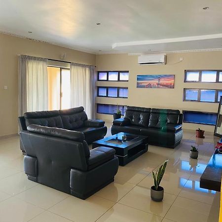 Styled Bed And Breakfast Palapye Екстериор снимка